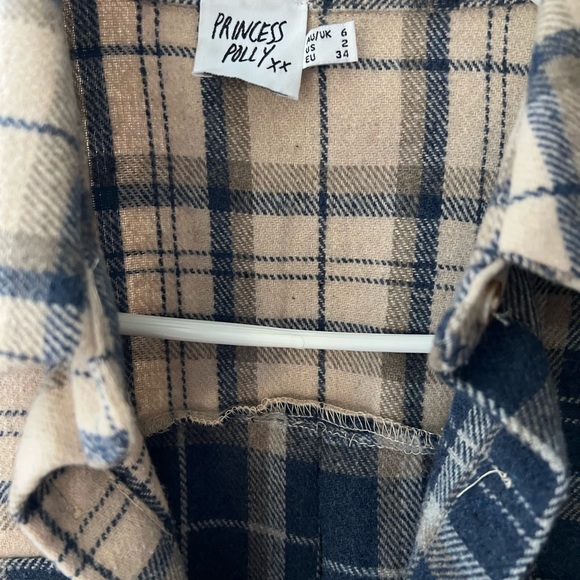 Princess Polly Flannel, Size 2, In Excellent Condition, never worn - Picture 2 of 2